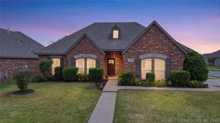 3335 S 204th East Avenue, Broken Arrow, OK 74014