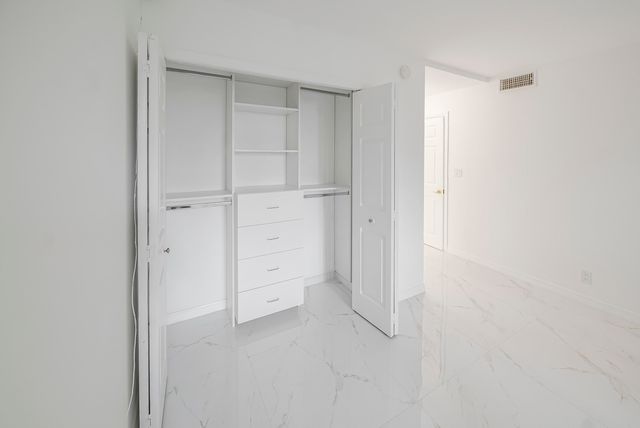 16300 Golf Club Road 114, Weston, FL 33326