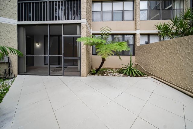16300 Golf Club Road 114, Weston, FL 33326