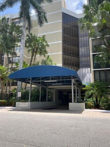 16300 Golf Club Road 114, Weston, FL 33326