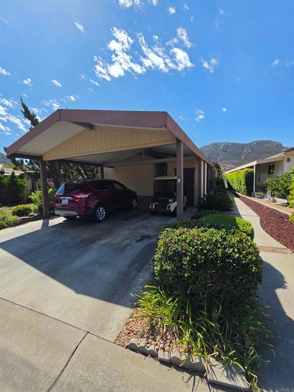 8975 Lawrence Welk Drive 329, Escondido, CA 92026 — exterior