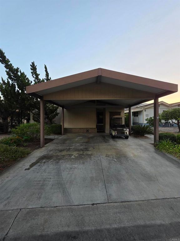 8975 Lawrence Welk Drive 329, Escondido, CA 92026 — photo 2