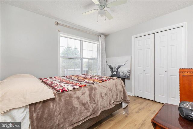 10346 GROVES FARM RD, Midland, VA 22728