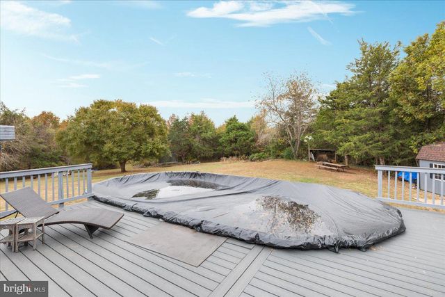 10346 GROVES FARM RD, Midland, VA 22728