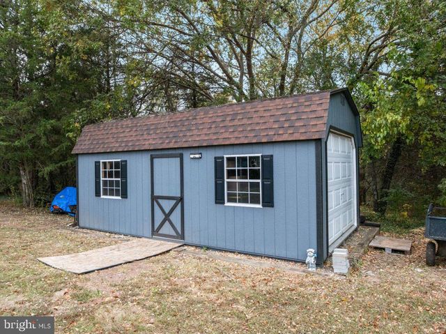 10346 GROVES FARM RD, Midland, VA 22728