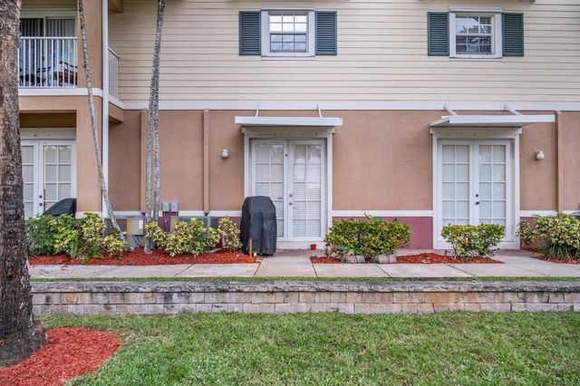 4609 SW 75th Way 4609, Davie, FL 33314