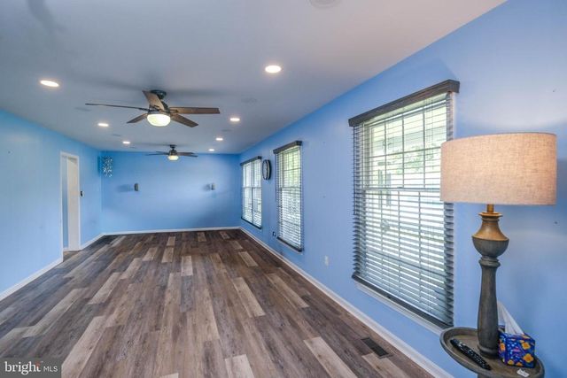 217 SILVER BELL LN, Luray, VA 22835