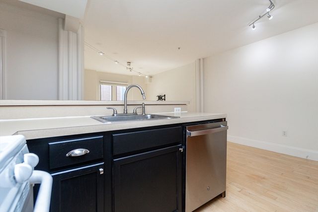 45 W Broadway 208, Boston, MA 02127