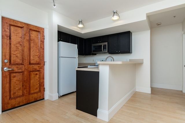45 W Broadway 208, Boston, MA 02127