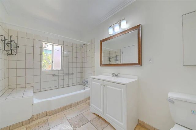 811 E 42nd, Los Angeles, CA 90011