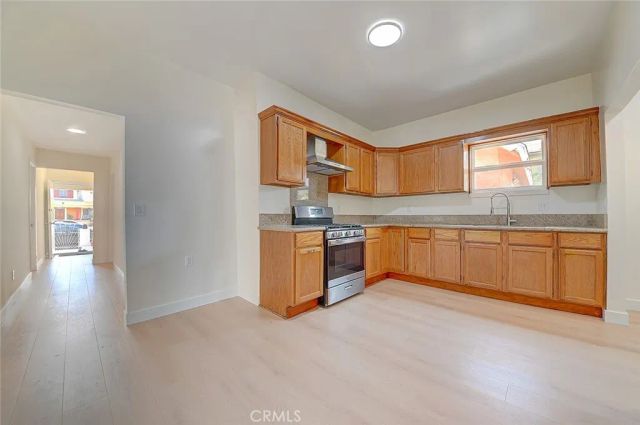 811 E 42nd, Los Angeles, CA 90011