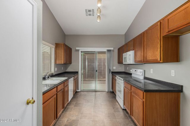 11338 W AUSTIN THOMAS Drive, Surprise, AZ 85378