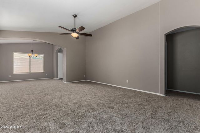 11338 W AUSTIN THOMAS Drive, Surprise, AZ 85378