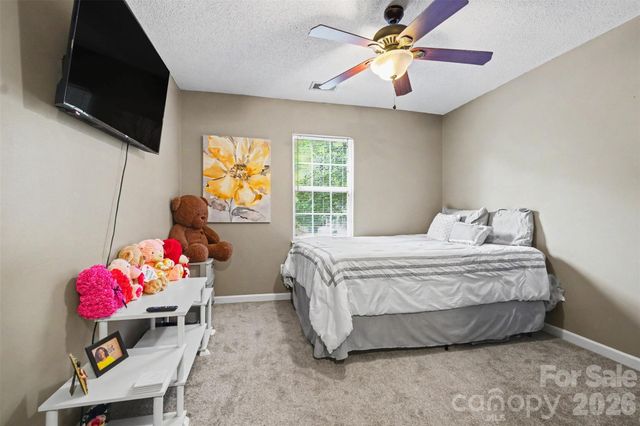 5845 Cougar Lane, Charlotte, NC 28269