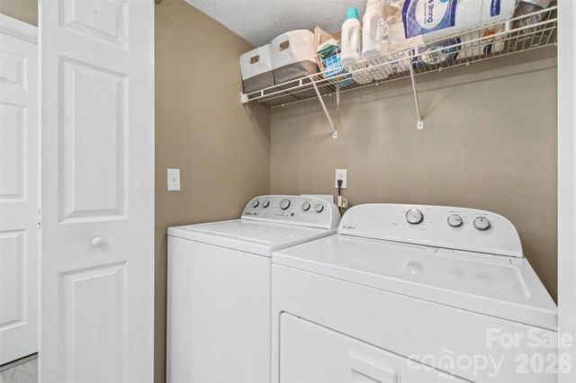 5845 Cougar Lane, Charlotte, NC 28269