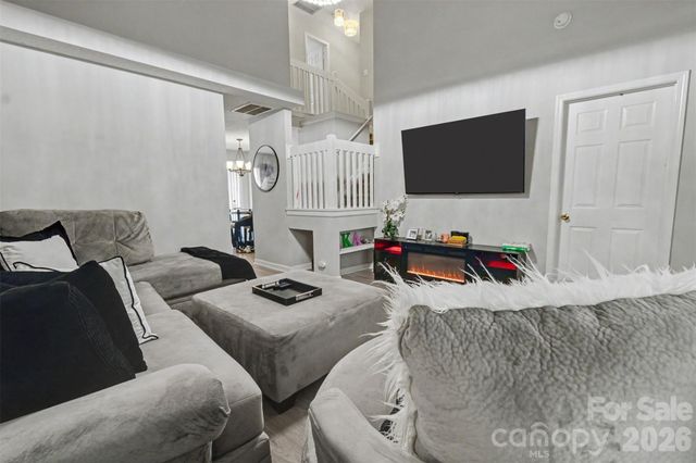 5845 Cougar Lane, Charlotte, NC 28269