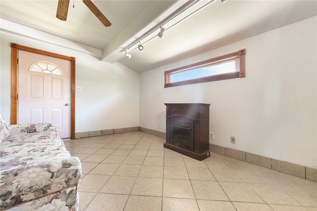 541 8th St, Ambridge, PA 15003