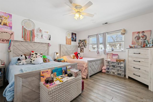 141 Pointe Circle N 141, Coram, NY 11727