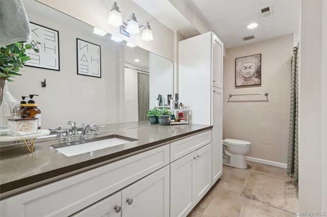 141 Pointe Circle N 141, Coram, NY 11727