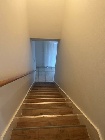 4600 Alamosa Street, Fort Worth, TX 76119