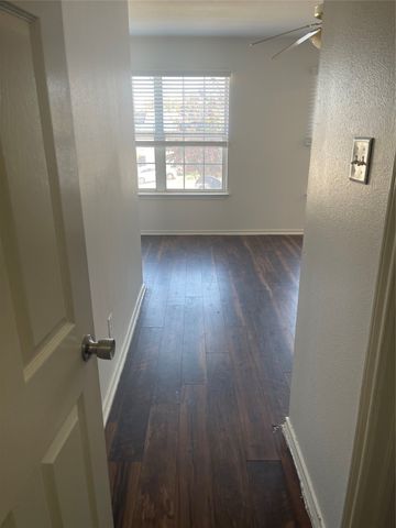4600 Alamosa Street, Fort Worth, TX 76119