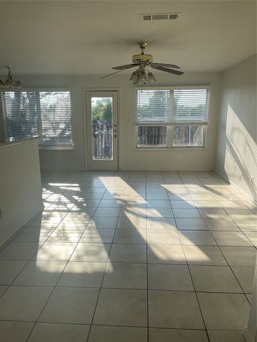 4600 Alamosa Street, Fort Worth, TX 76119