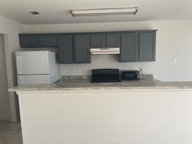 4600 Alamosa Street, Fort Worth, TX 76119
