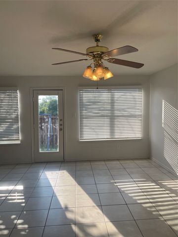 4600 Alamosa Street, Fort Worth, TX 76119