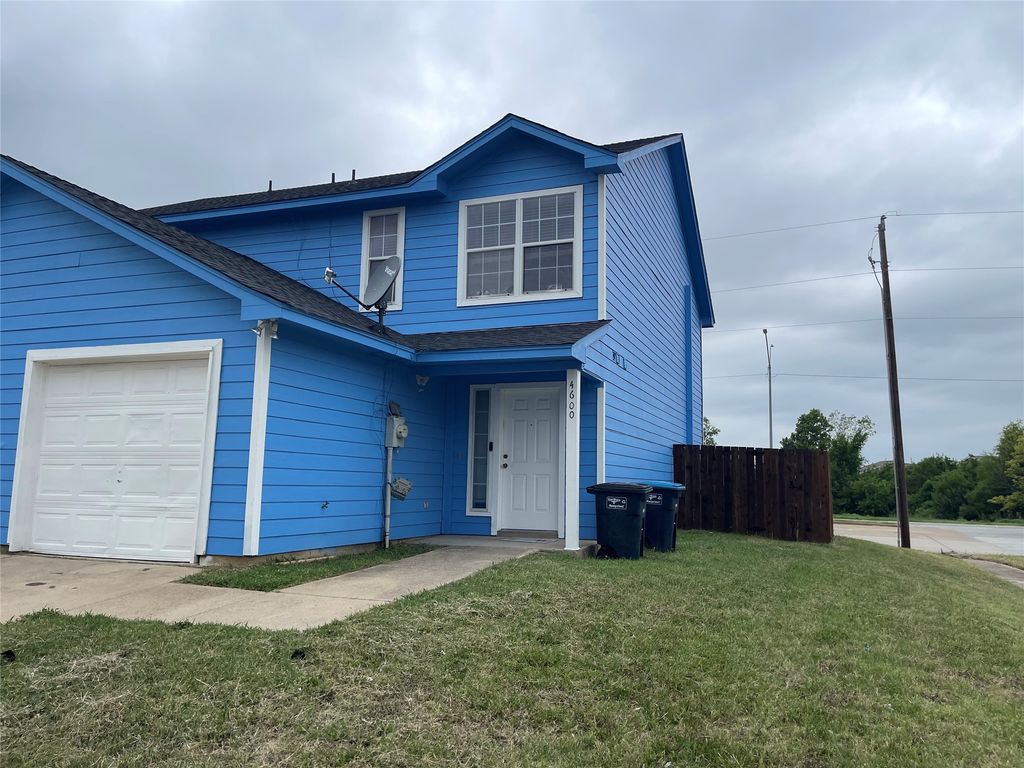 4600 Alamosa Street, Fort Worth, TX 76119