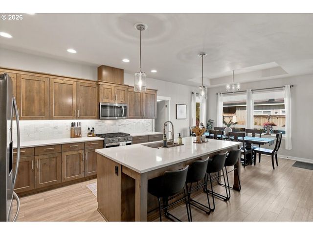 3635 Sw BADGER Ct, Redmond, OR 97756