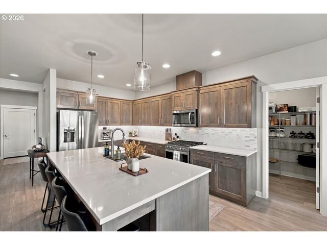 3635 Sw BADGER Ct, Redmond, OR 97756