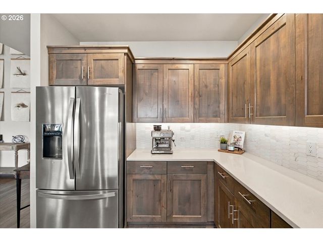 3635 Sw BADGER Ct, Redmond, OR 97756