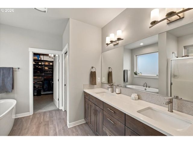 3635 Sw BADGER Ct, Redmond, OR 97756
