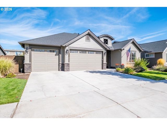 3635 Sw BADGER Ct, Redmond, OR 97756