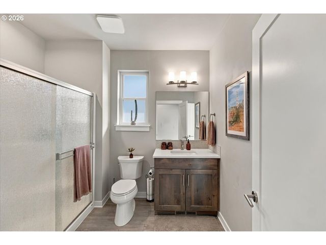 3635 Sw BADGER Ct, Redmond, OR 97756
