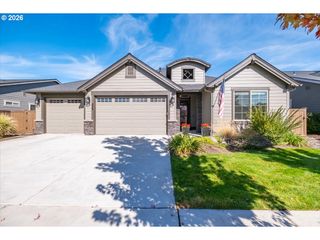 3635 Sw BADGER Ct, Redmond, OR 97756