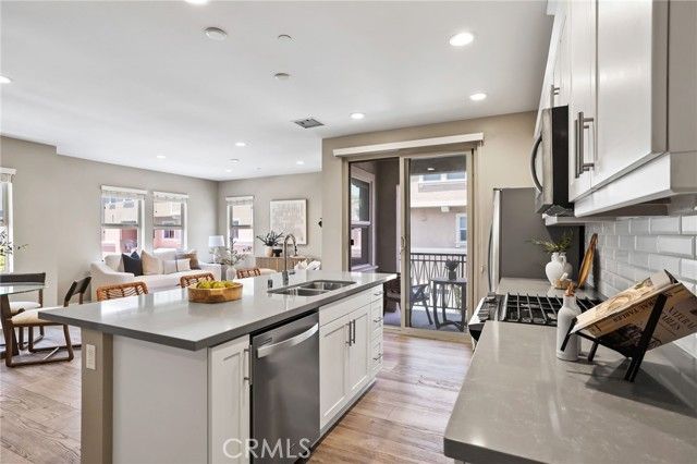 109 Alder Ridge, Lake Forest (el Toro), CA 92610