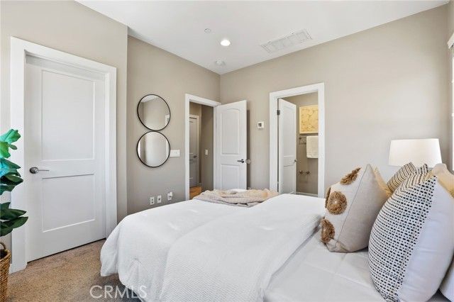 109 Alder Ridge, Lake Forest (el Toro), CA 92610