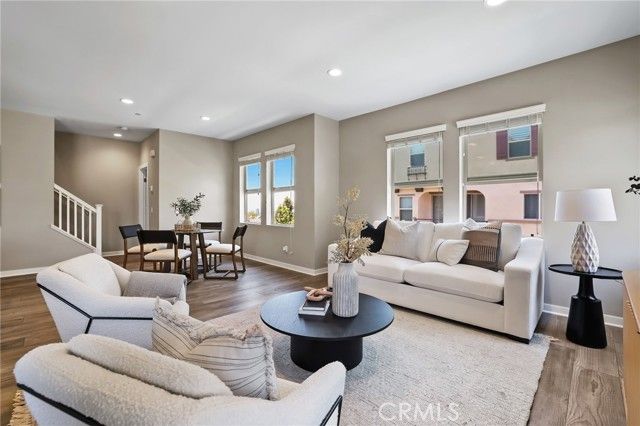 109 Alder Ridge, Lake Forest (el Toro), CA 92610