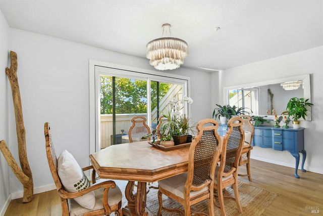 1536 Mission Blvd, Santa Rosa, CA 95409