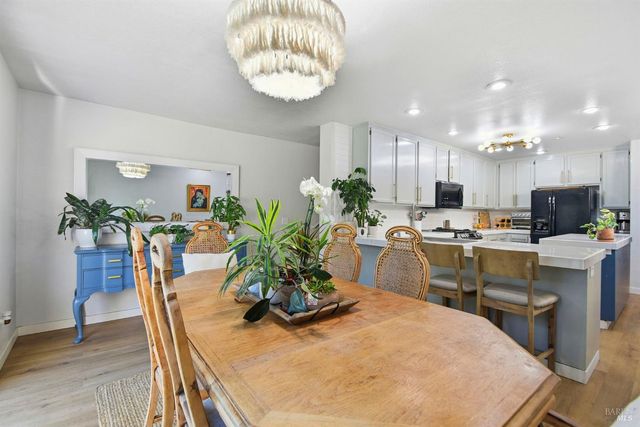 1536 Mission Blvd, Santa Rosa, CA 95409