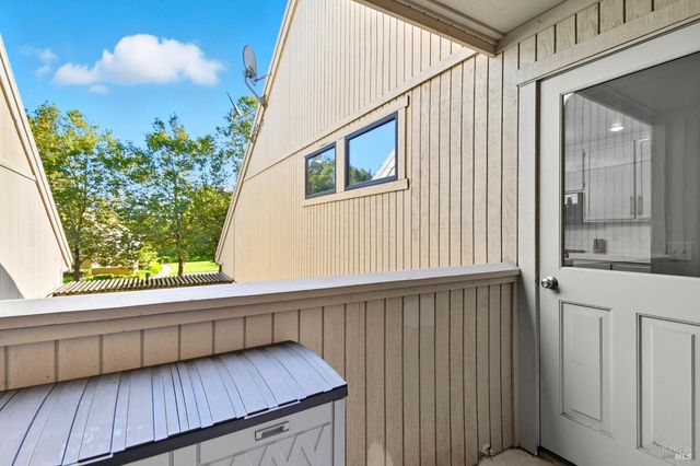 1536 Mission Blvd, Santa Rosa, CA 95409