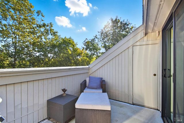 1536 Mission Blvd, Santa Rosa, CA 95409