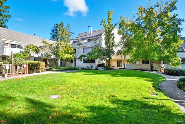 1536 Mission Blvd, Santa Rosa, CA 95409