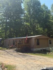 1357 Airport Rhodhiss Road 3, Hickory, NC 28601