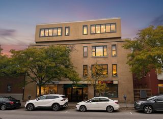 230 College St Apt 7, Burlington, VT 05401