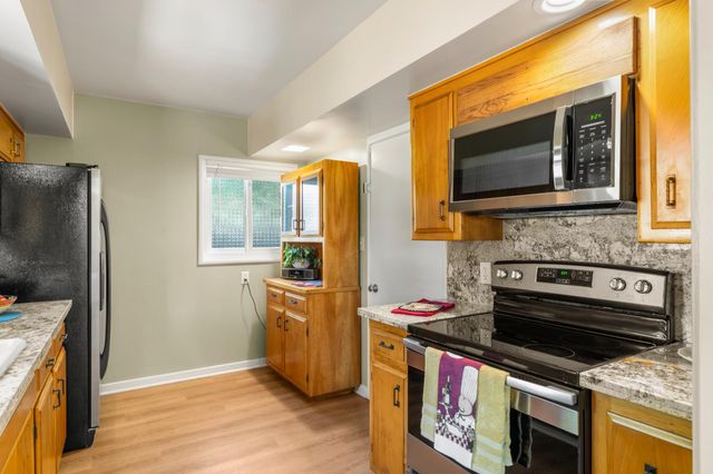 2365 Santa Anita Dr, Sacramento, CA 95825