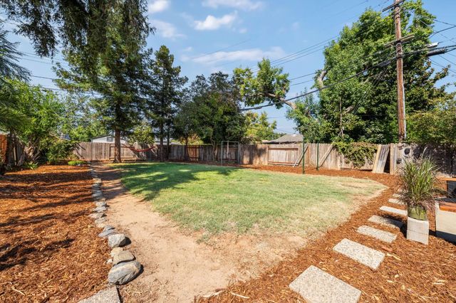 2365 Santa Anita Dr, Sacramento, CA 95825