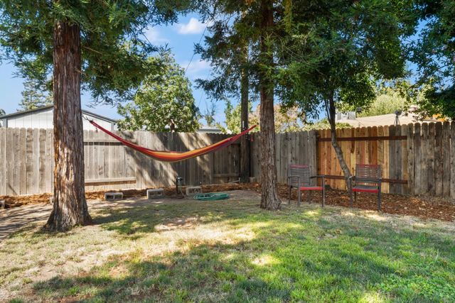 2365 Santa Anita Dr, Sacramento, CA 95825