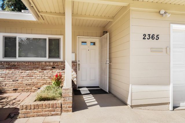 2365 Santa Anita Dr, Sacramento, CA 95825